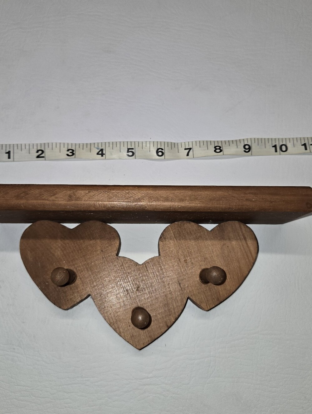 Vtg Wooden Wall Mount Display Trinket Shelf  Heart Designs with  3 Pegs Cottage